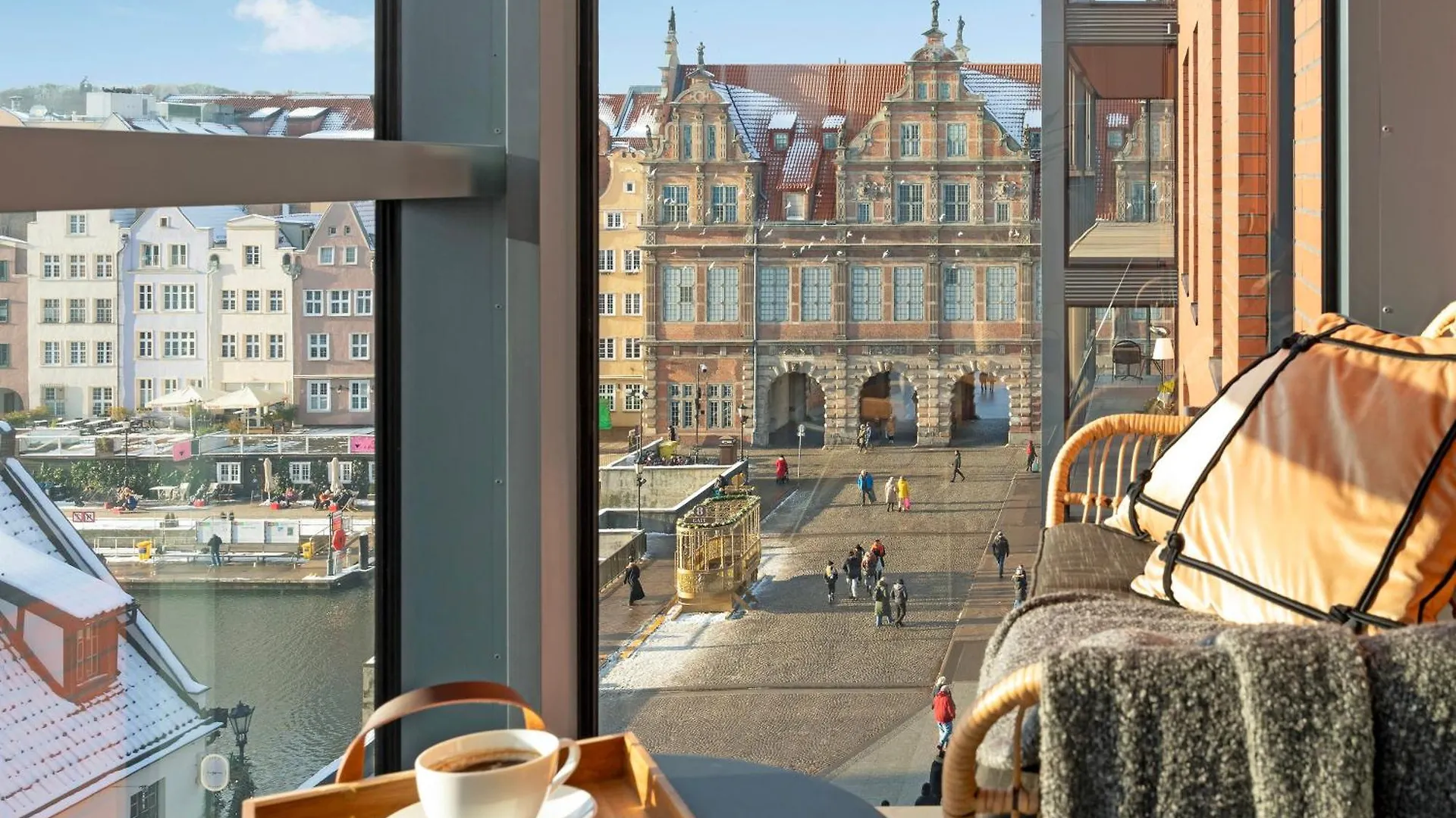 Deo Plaza Premium Suites, Riverside & Radisson Spa By Downtown Apartments Gdansk Poland