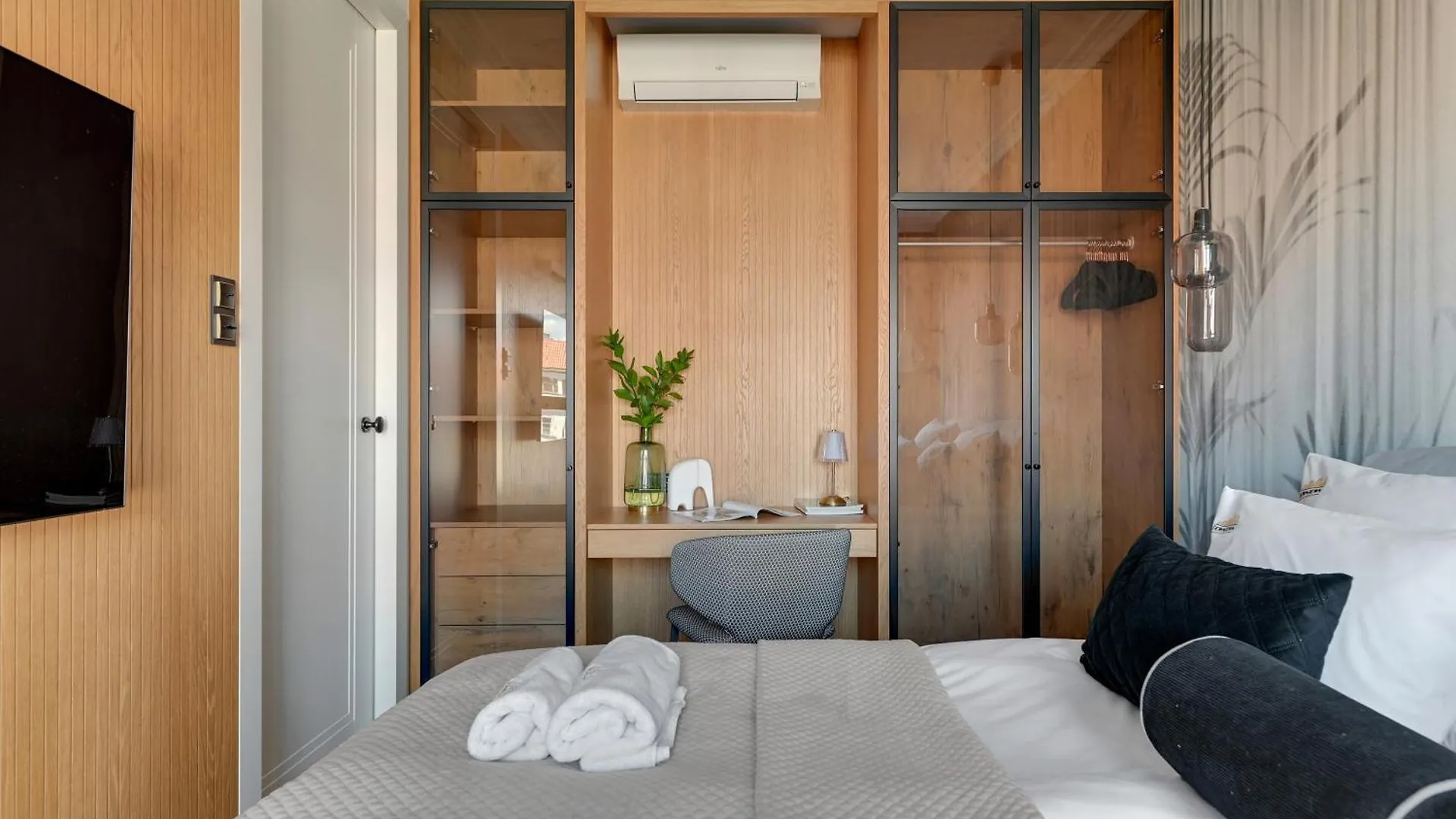 Deo Plaza Premium Suites, Riverside & Radisson Spa By Downtown Apartments Gdansk 0*,