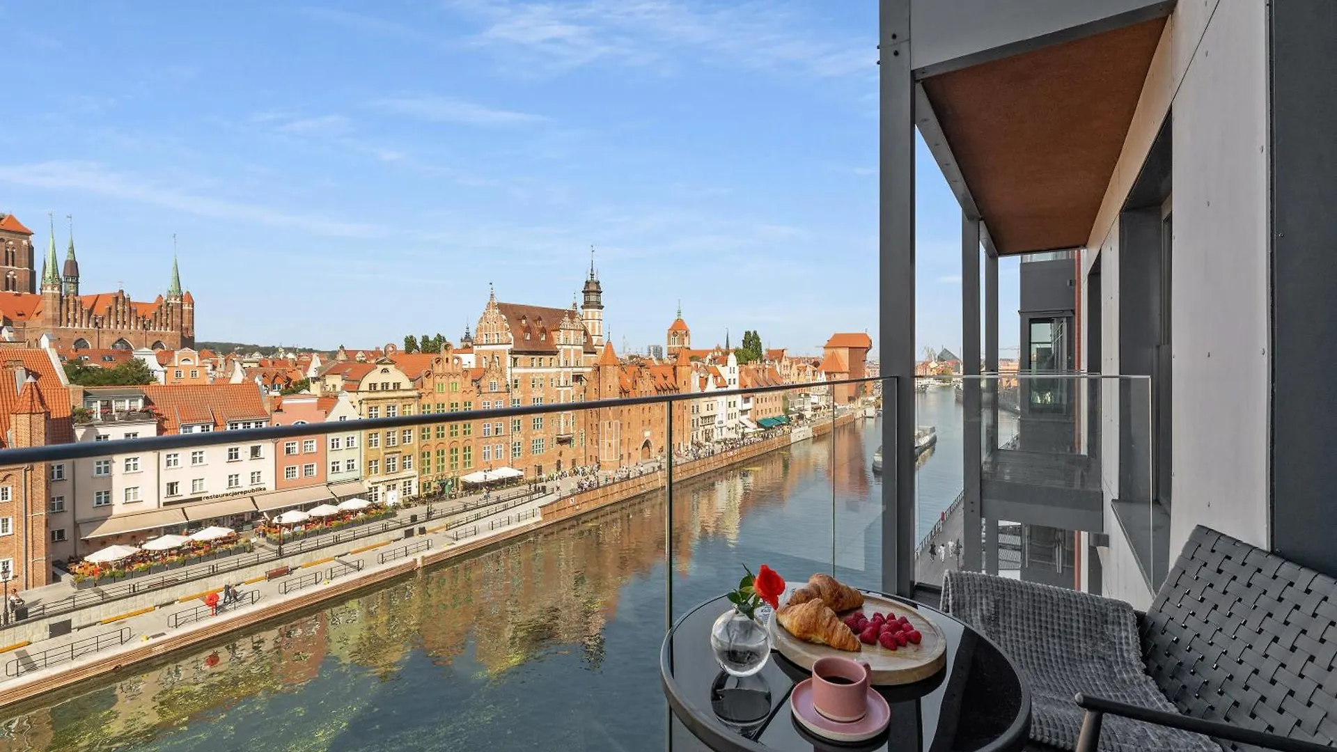 Deo Plaza Premium Suites, Riverside & Radisson Spa By Downtown Apartments غدانسك 0*,