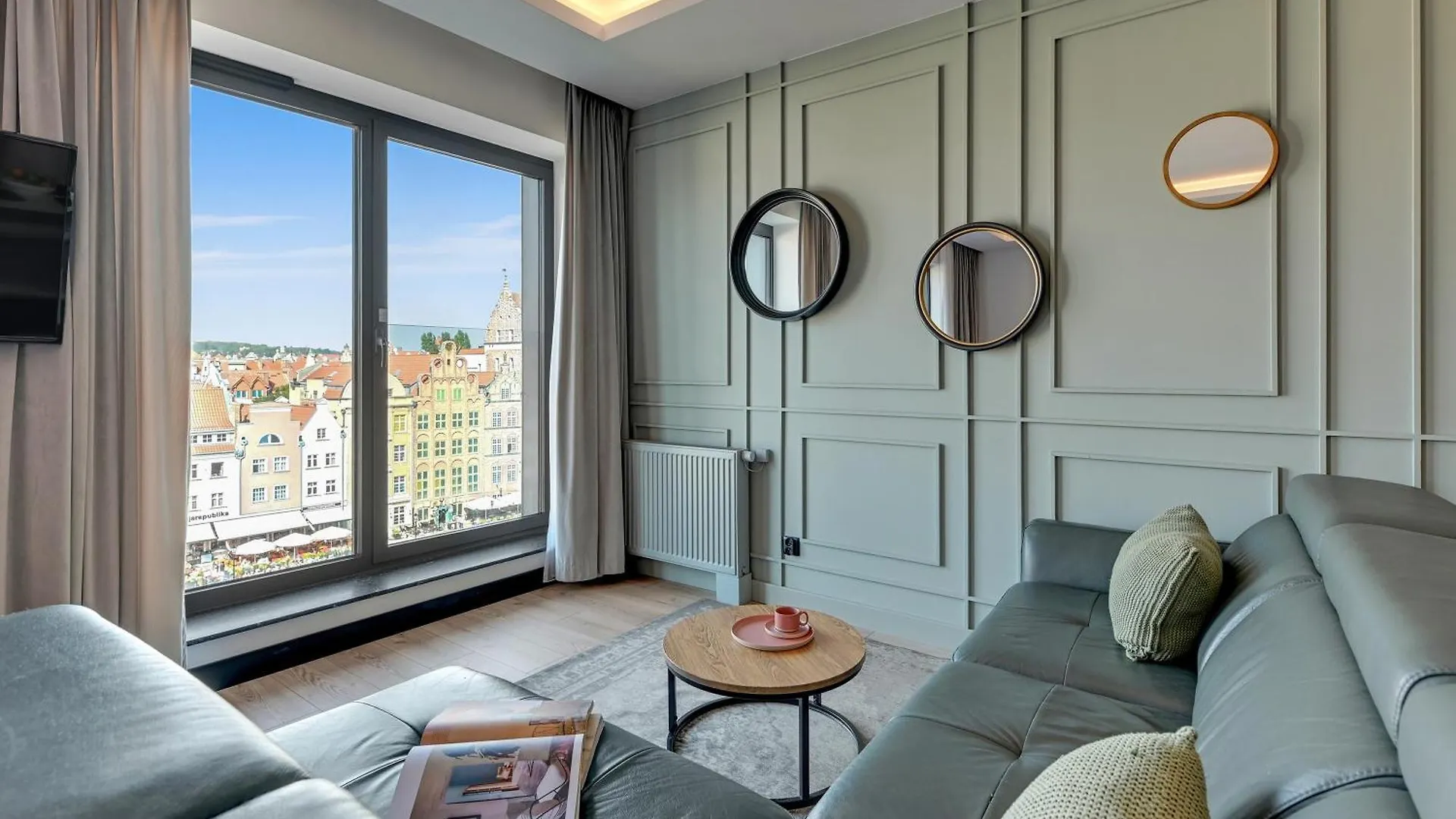 Deo Plaza Premium Suites, Riverside & Radisson Spa By Downtown Apartments غدانسك