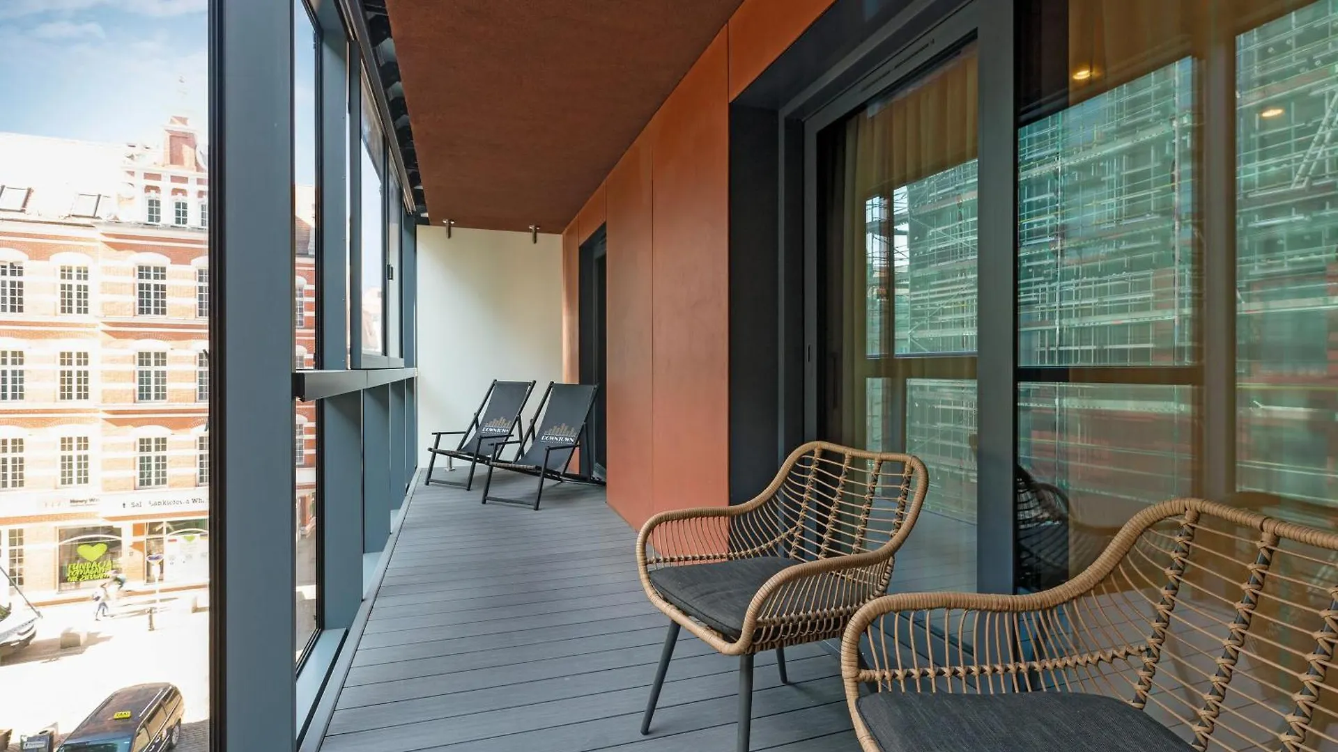 Deo Plaza Premium Suites, Riverside & Radisson Spa By Downtown Apartments غدانسك