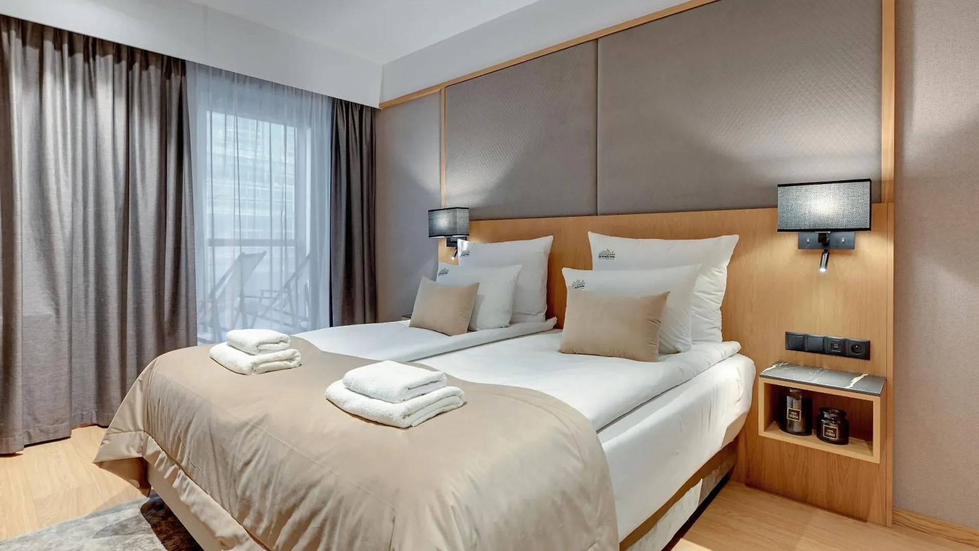 Deo Plaza Premium Suites, Riverside & Radisson Spa By Downtown Apartments غدانسك