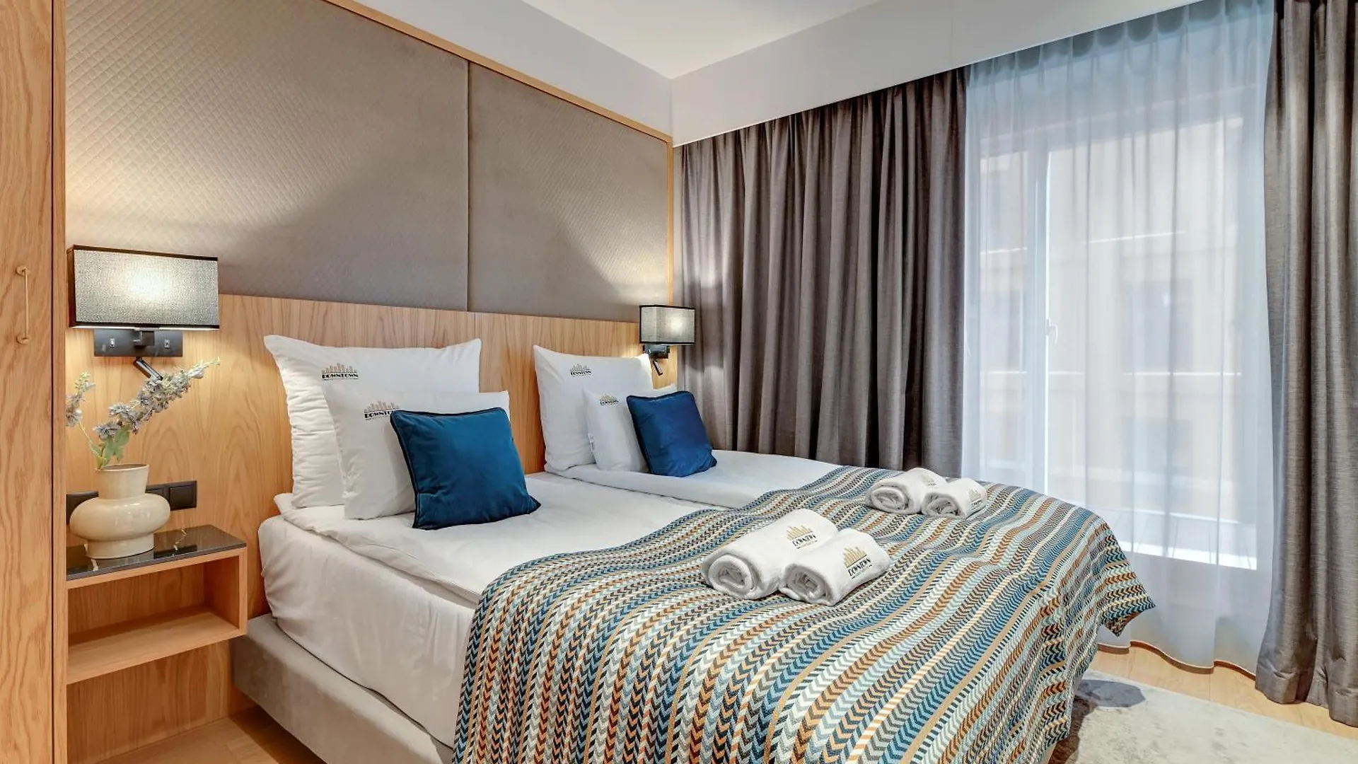 Deo Plaza Premium Suites, Riverside & Radisson Spa By Downtown Apartments غدانسك