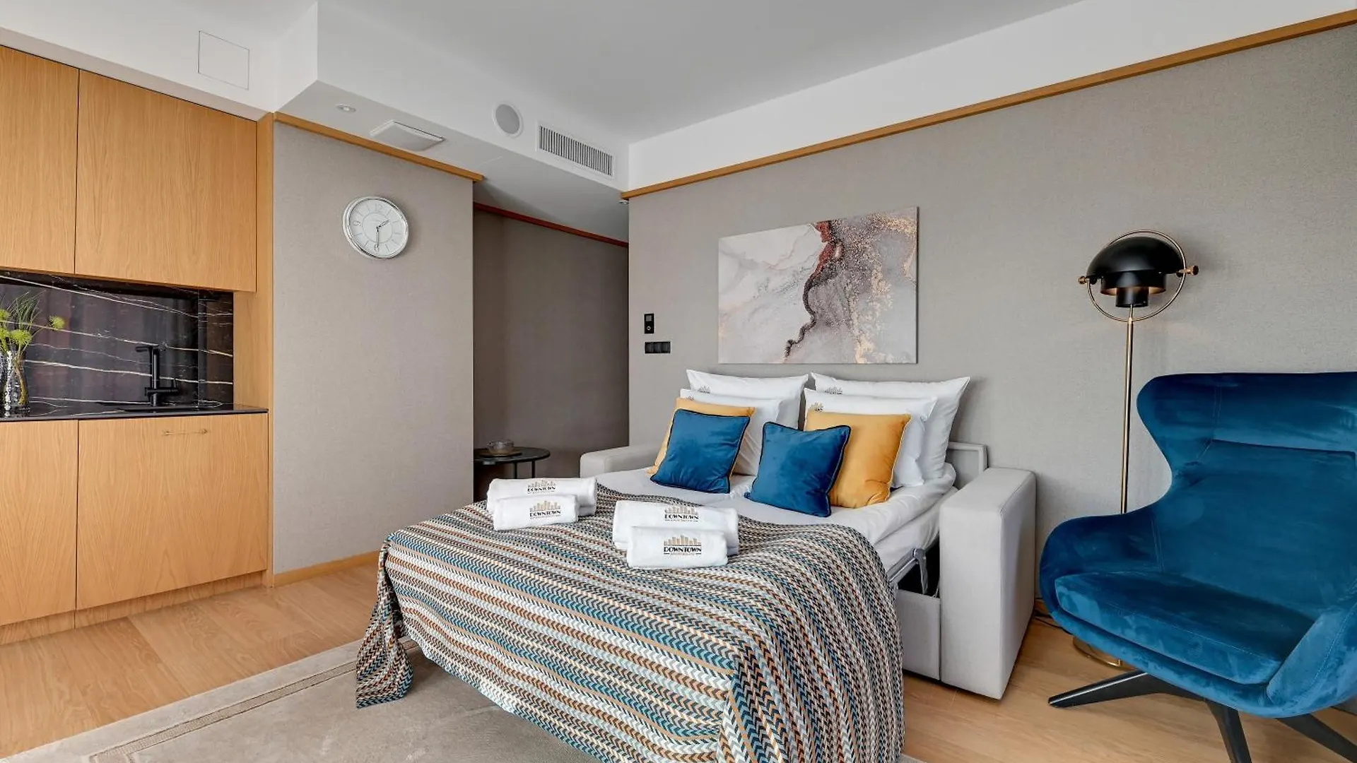 Deo Plaza Premium Suites, Riverside & Radisson Spa By Downtown Apartments غدانسك