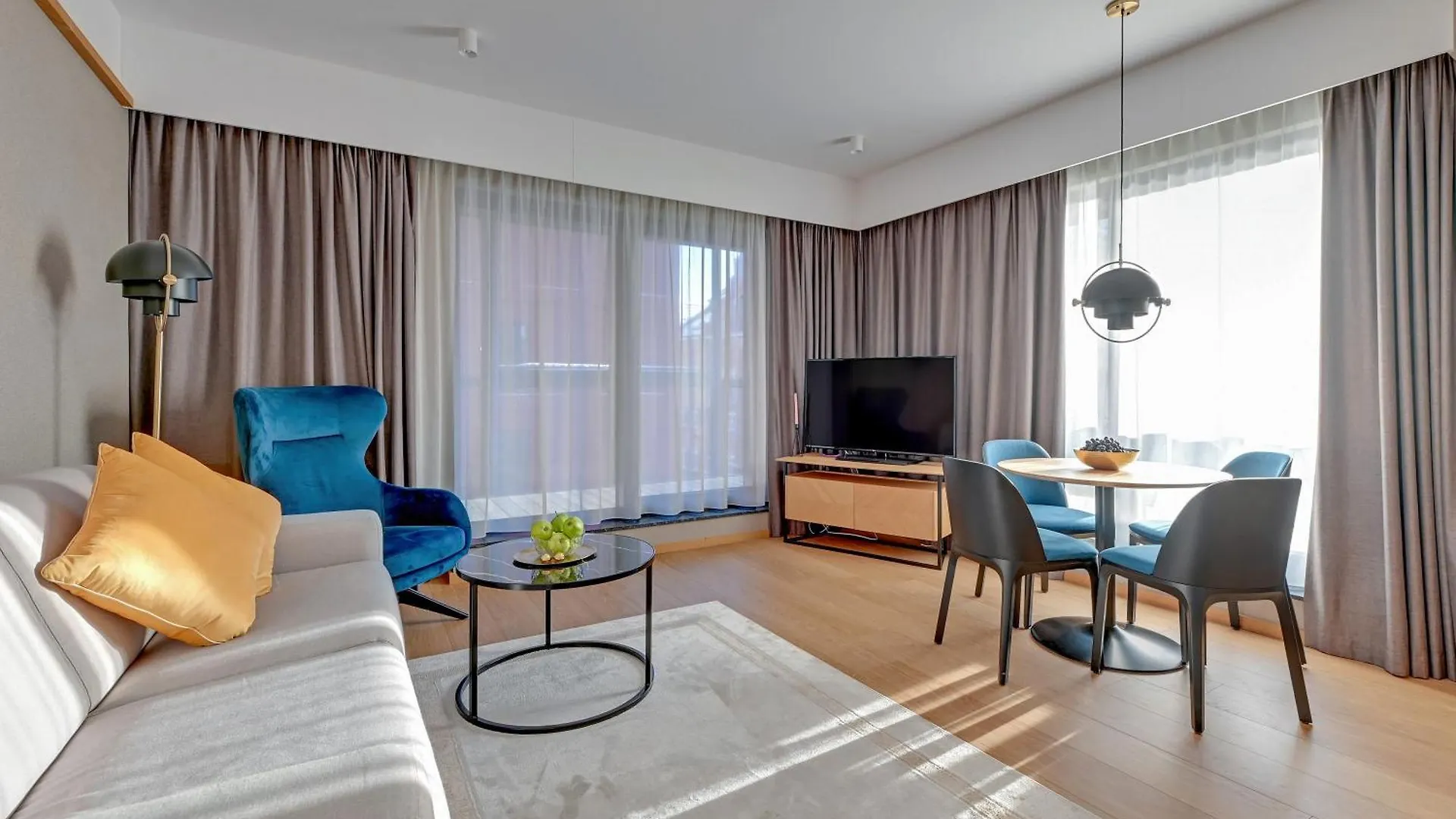 Deo Plaza Premium Suites, Riverside & Radisson Spa By Downtown Apartments غدانسك