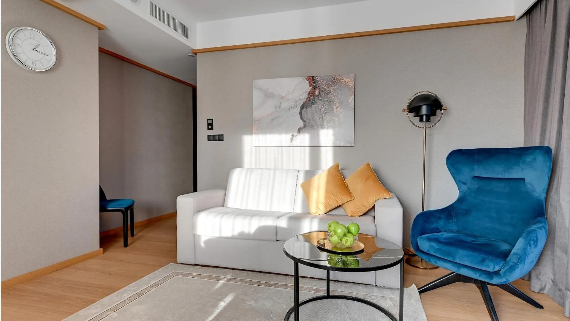 Deo Plaza Premium Suites, Riverside & Radisson Spa By Downtown Apartments غدانسك