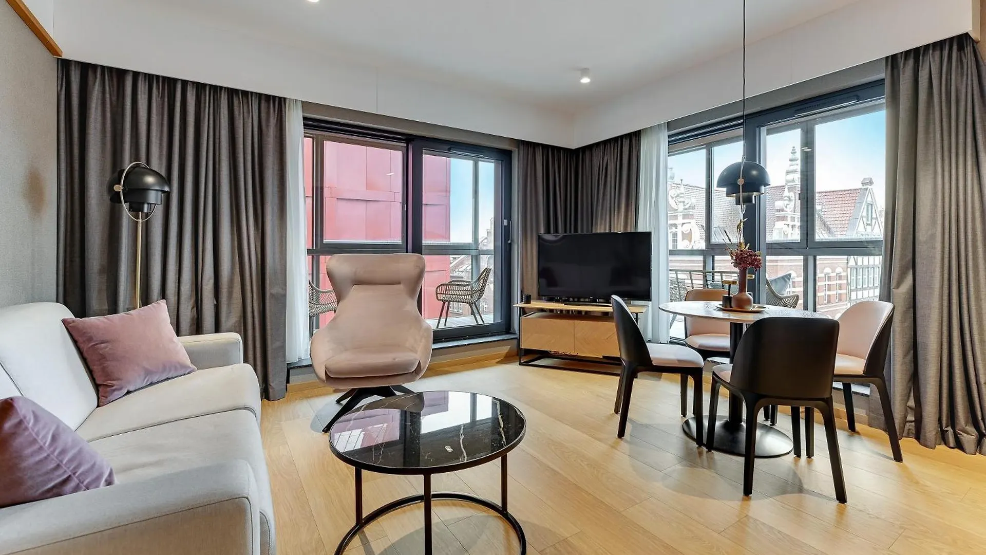 Deo Plaza Premium Suites, Riverside & Radisson Spa By Downtown Apartments غدانسك بولندا