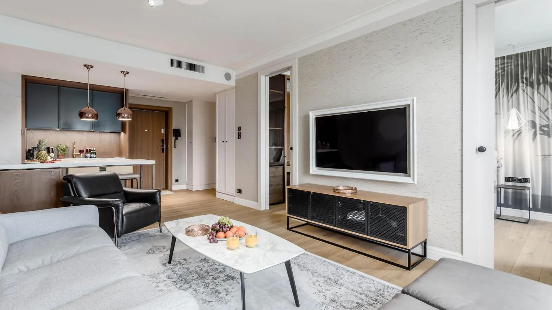 Deo Plaza Premium Suites, Riverside & Radisson Spa By Downtown Apartments غدانسك