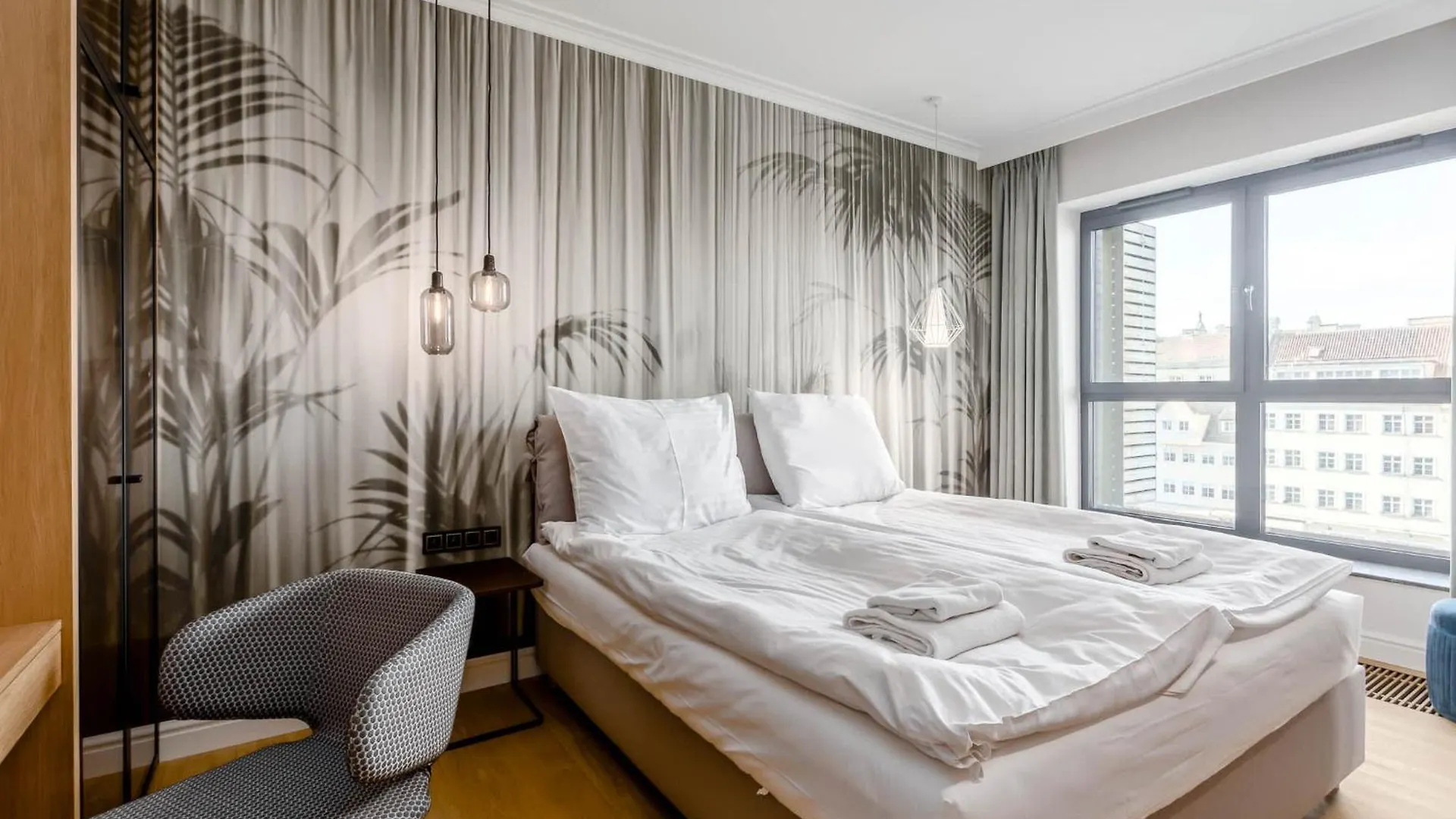 Deo Plaza Premium Suites, Riverside & Radisson Spa By Downtown Apartments غدانسك