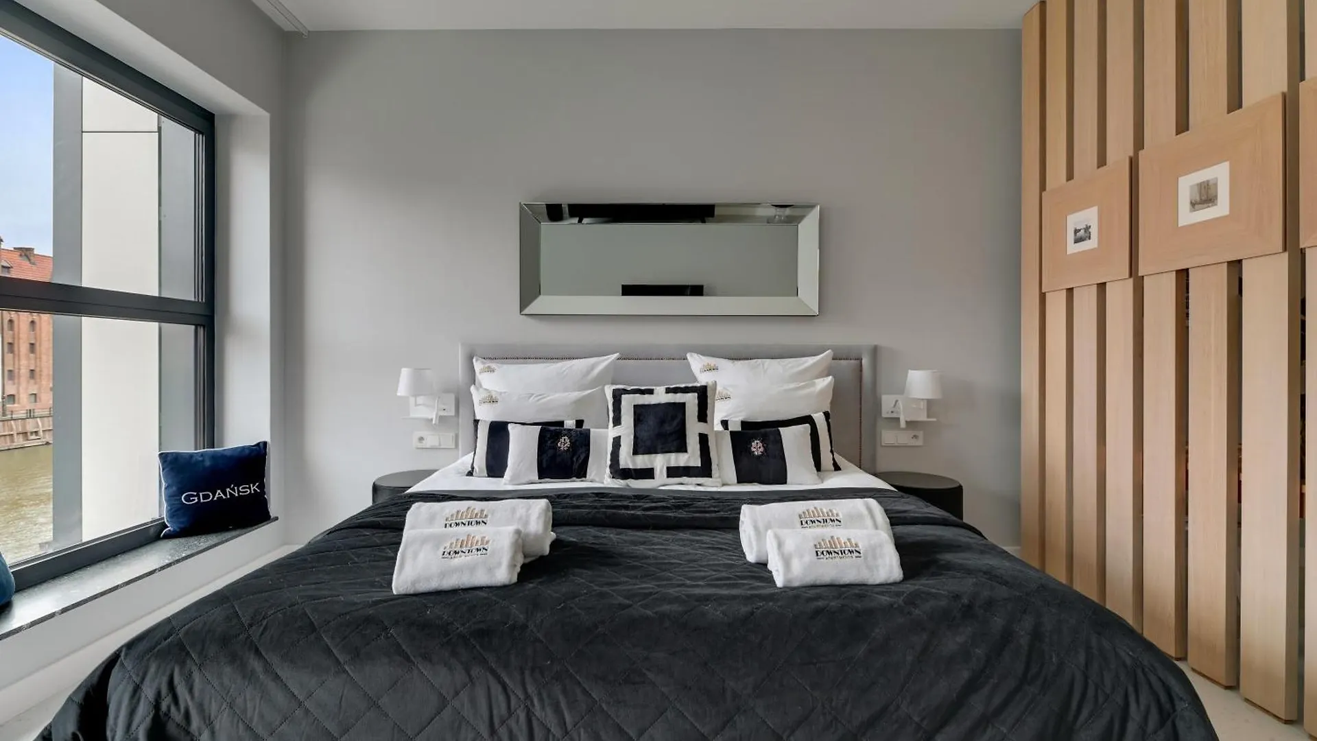 Deo Plaza Premium Suites, Riverside & Radisson Spa By Downtown Apartments غدانسك